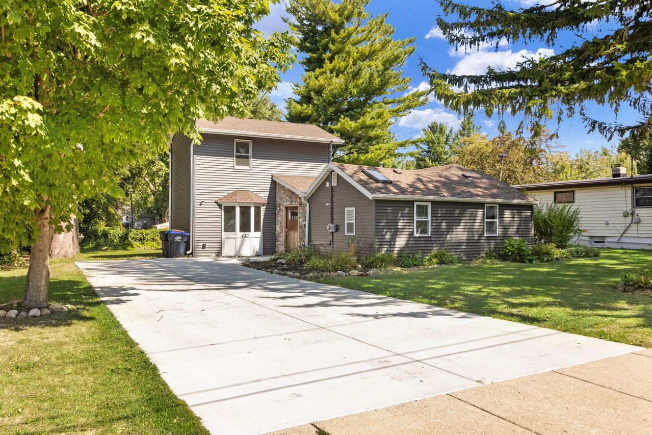 430 W Rockwell St., Elkhorn, WI 53121
