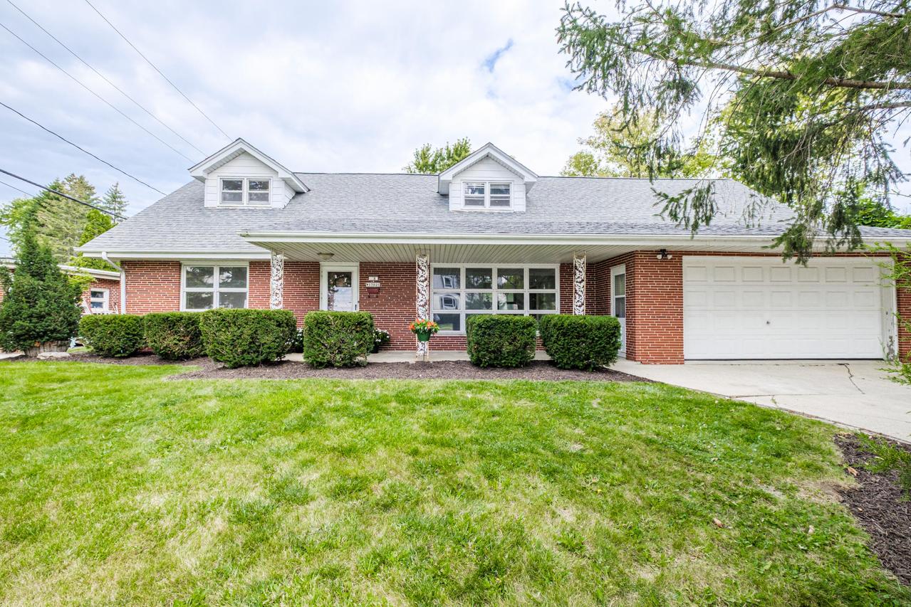 N88W17020 Main St, Menomonee Falls, WI 53051
