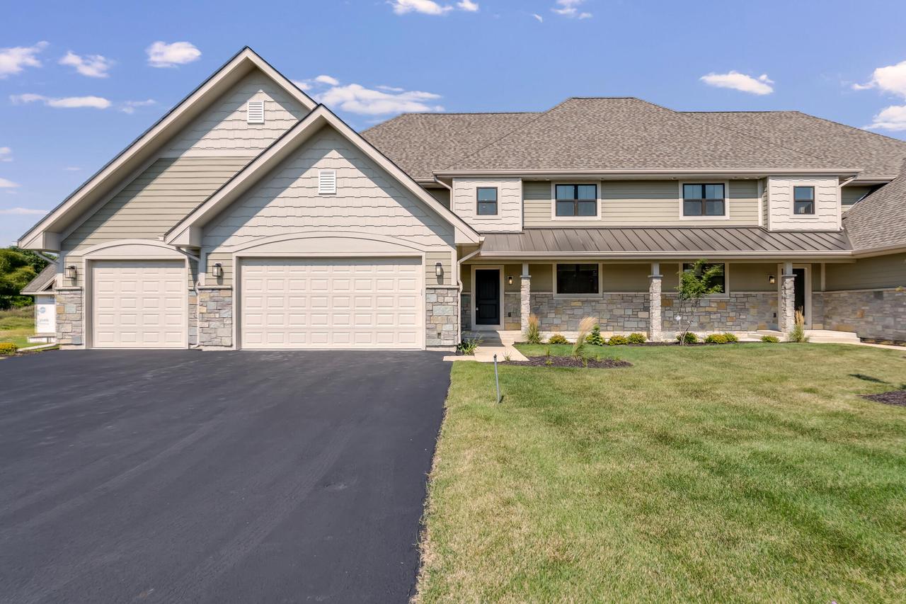 713 Greenview Cir #55-18A, Lake Geneva, WI 53147