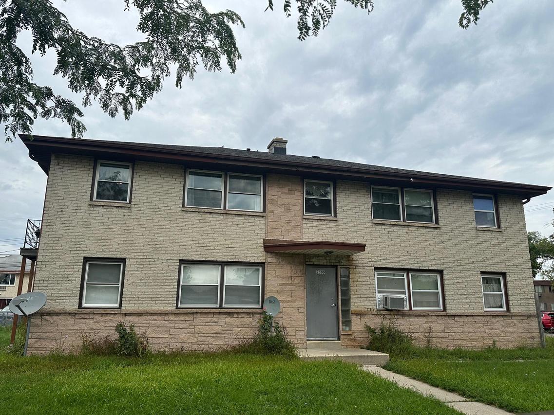 2300 W Layton Ave., Milwaukee, WI 53221