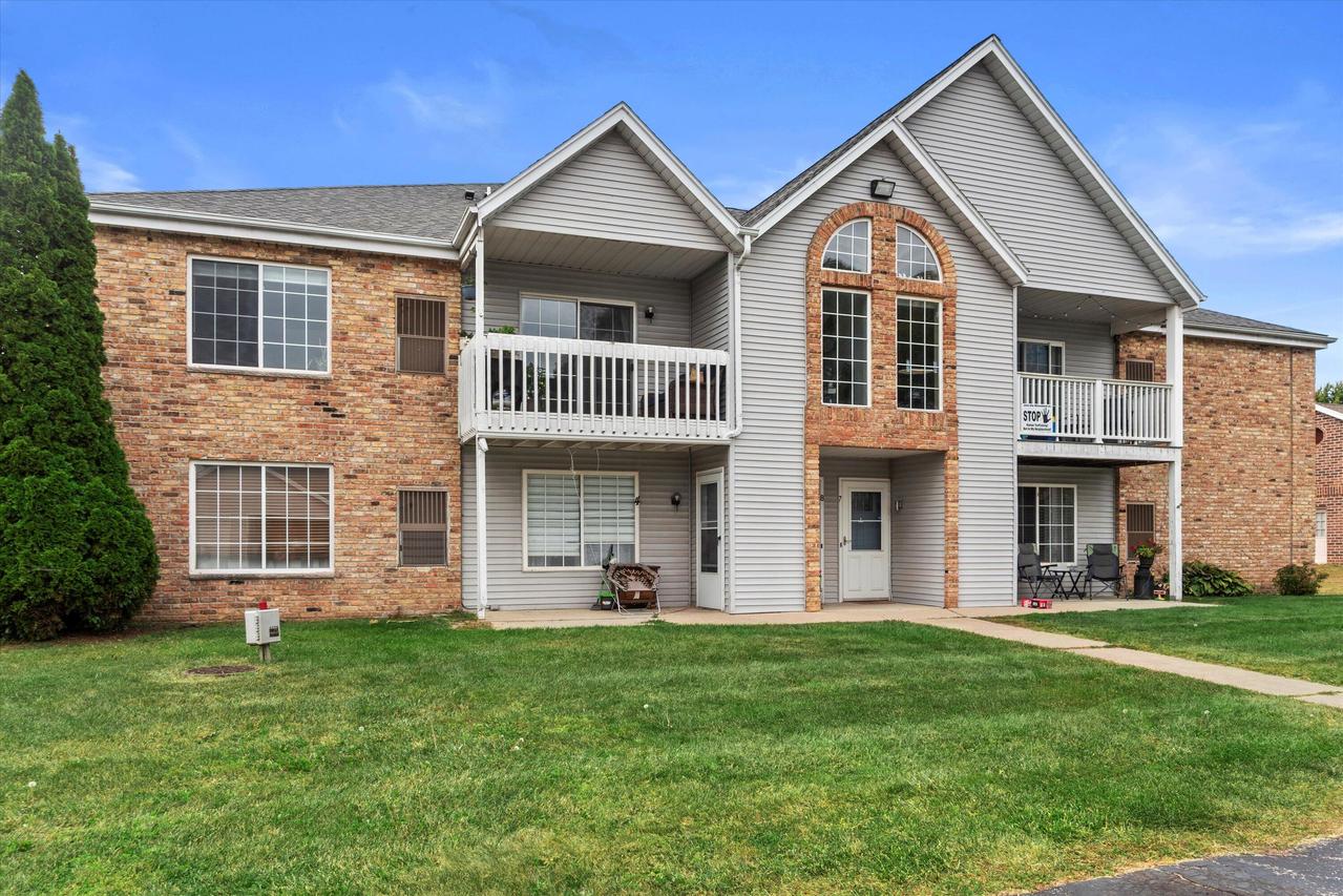 1828 Division St #8, East Troy, WI 53120