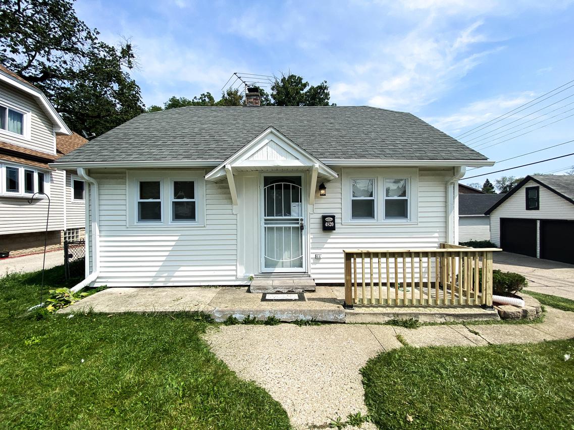 4820 N 70th St, Milwaukee, WI 53218