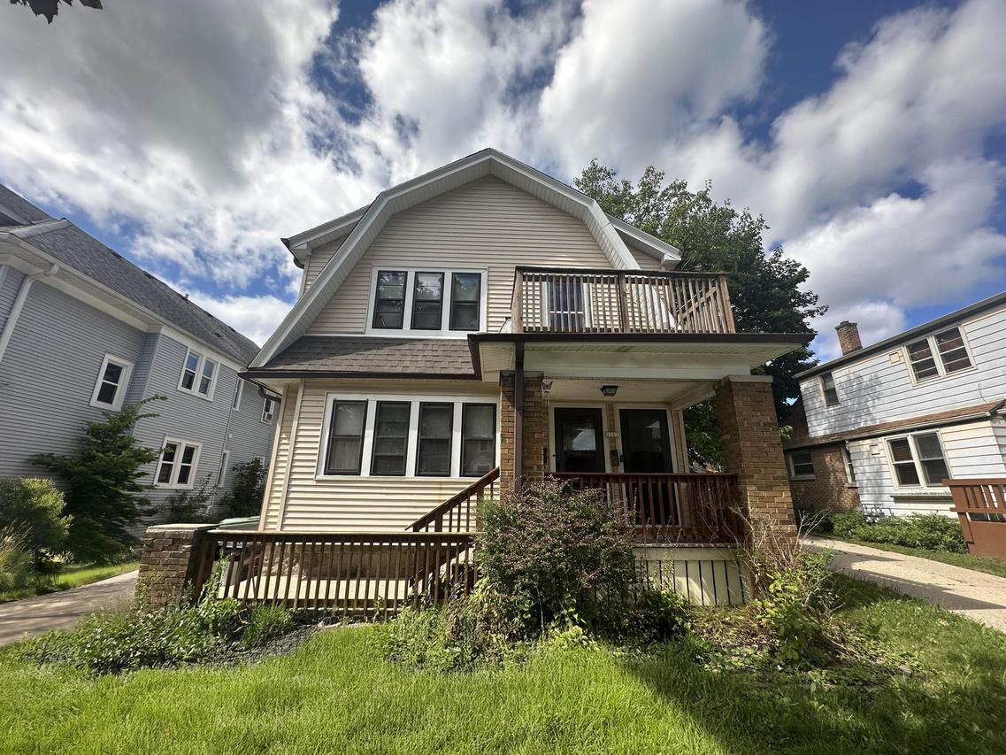2359 N 53rd St. #2361, Milwaukee, WI 53210