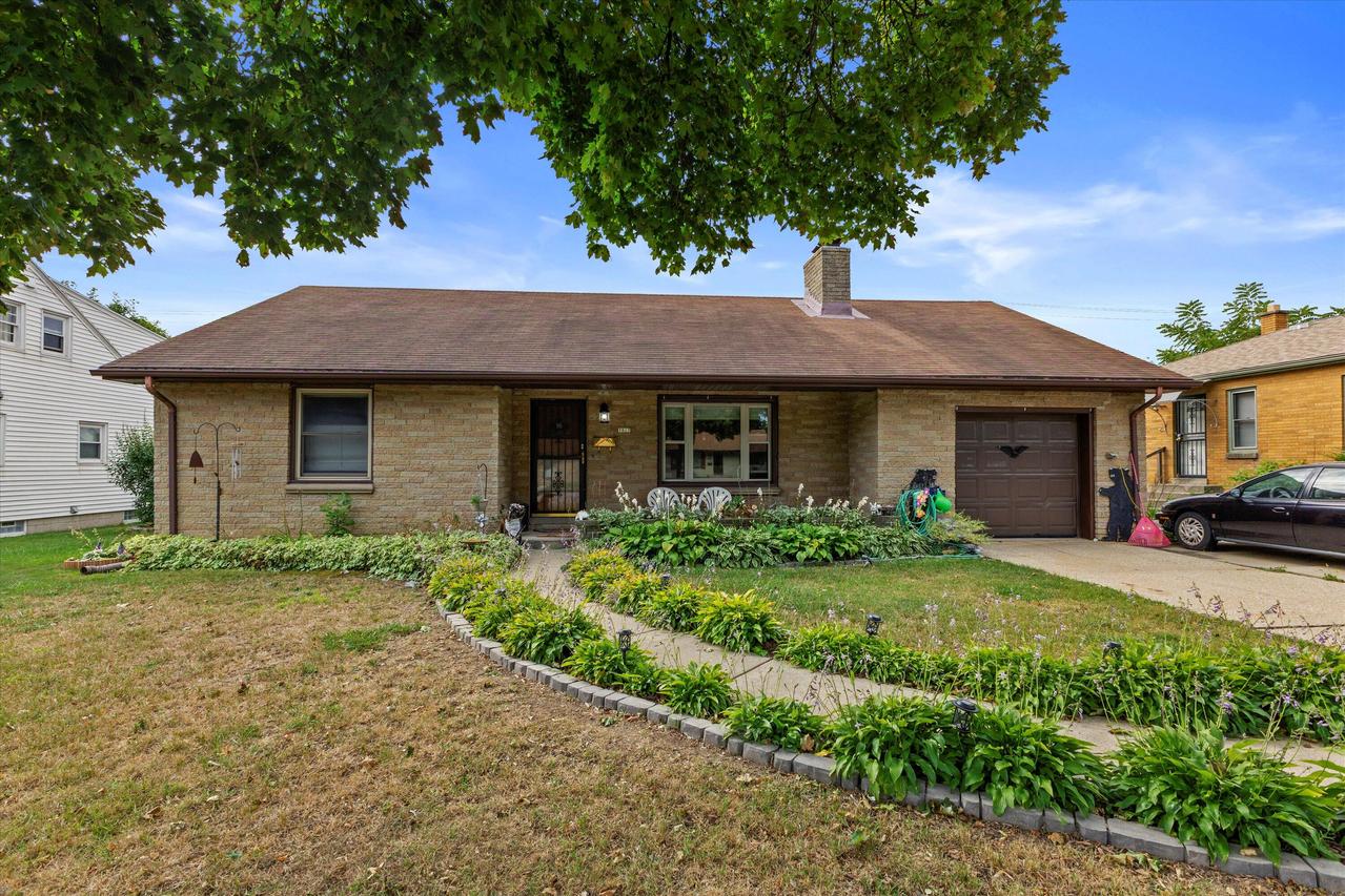 7017 W Villard Ave, Milwaukee, WI 53218