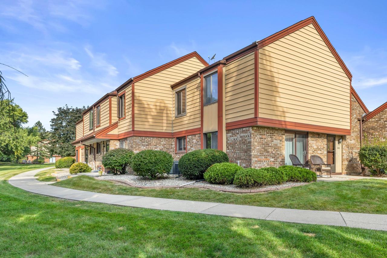 4021 W College Ave., Franklin, WI 53221