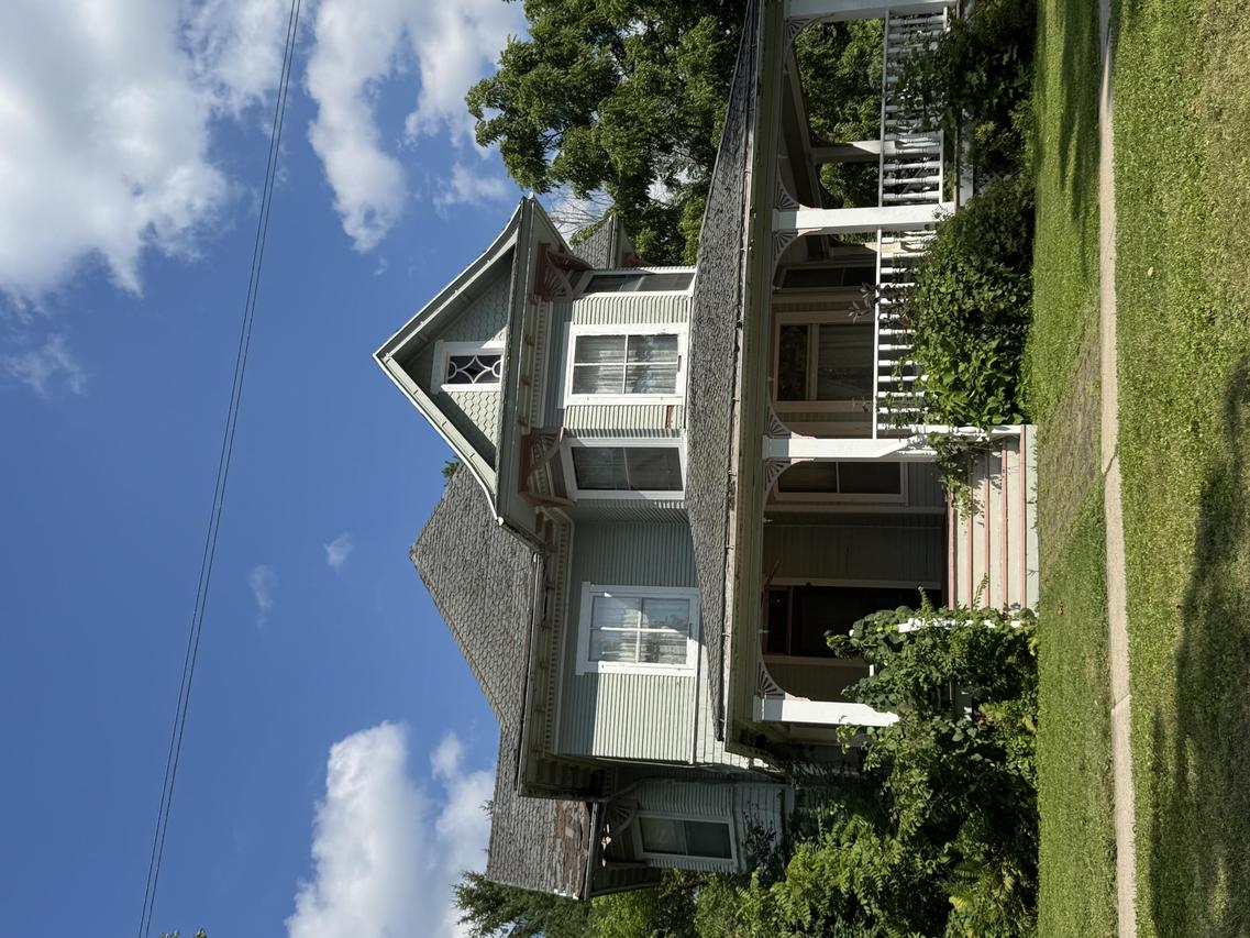543 Madison St, Lake Geneva, WI 53147