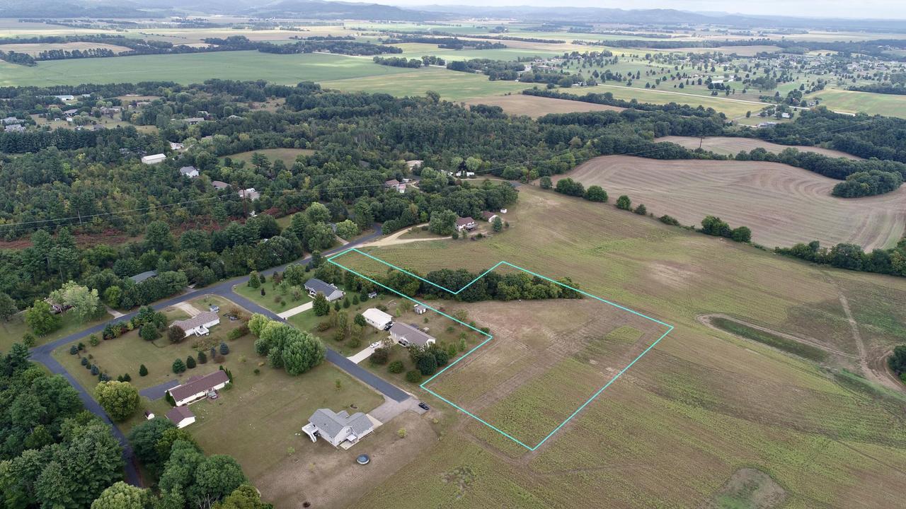Hogan Ln, Trempealeau, WI 54661
