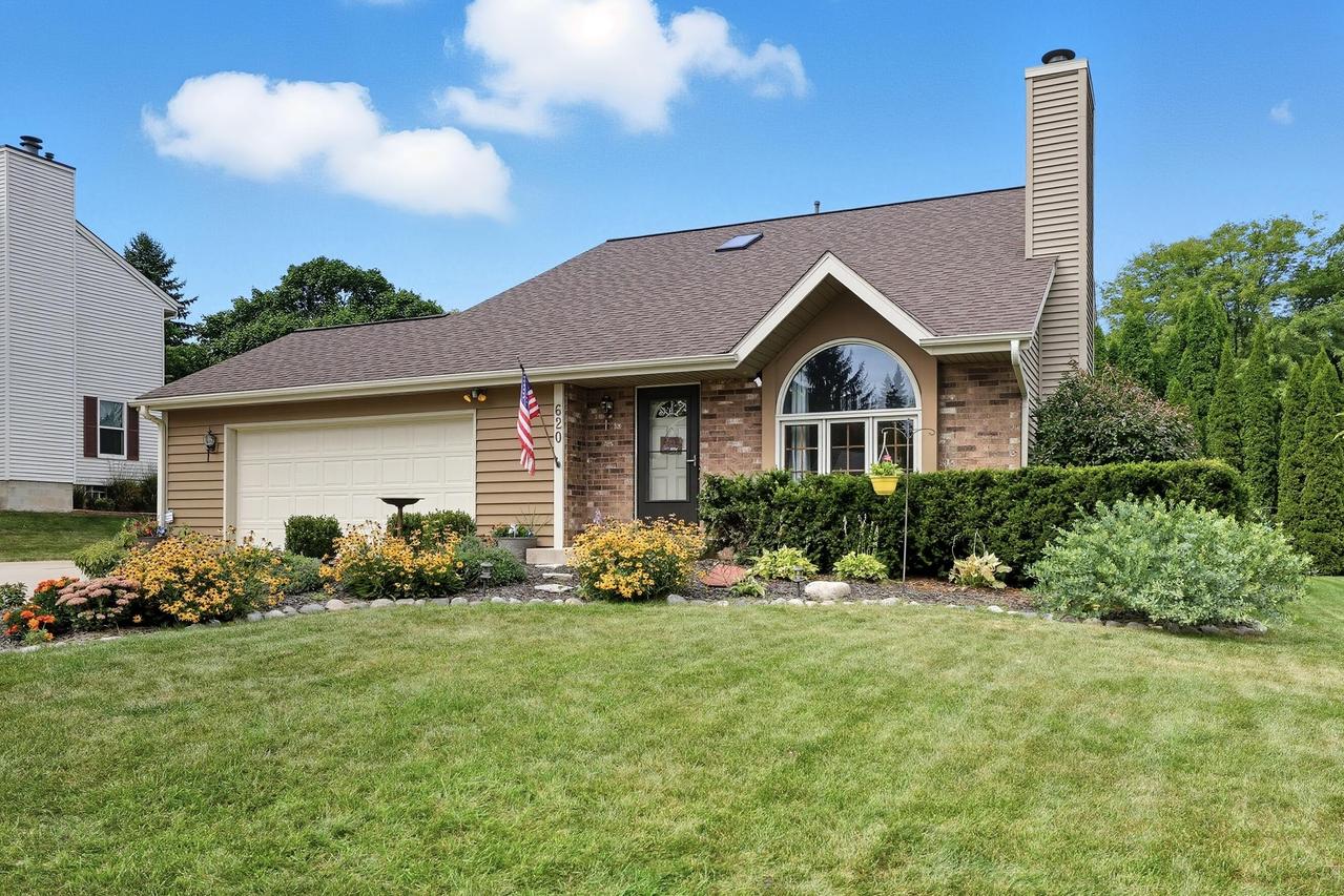 620 W Morningside Ct, Saukville, WI 53080