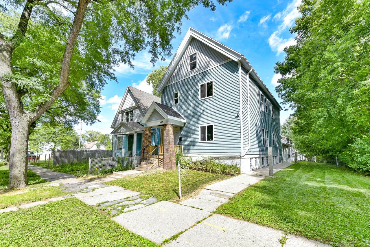 2956 N Palmer St #2958, Milwaukee, WI 53212