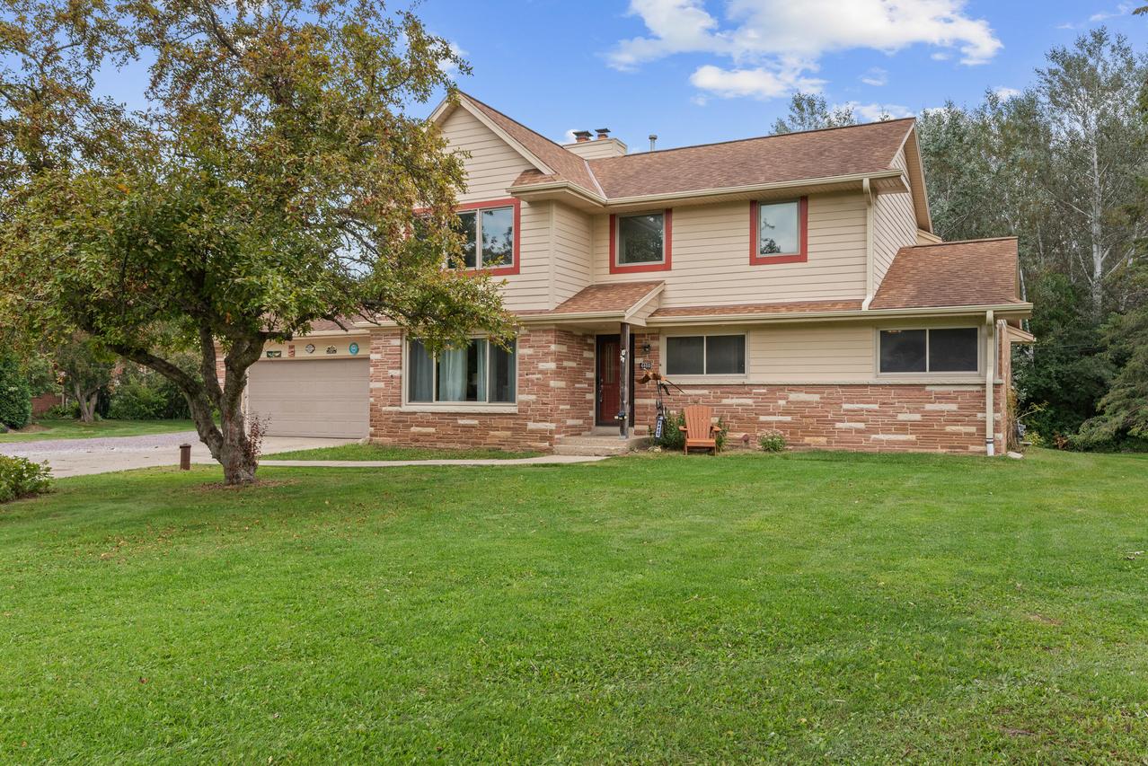 4460 N 158th St., Brookfield, WI 53005
