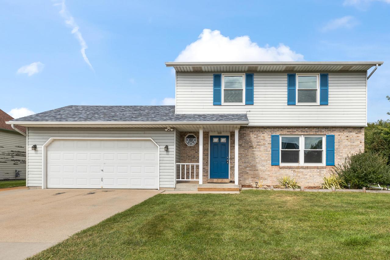 112 E Monroe Ave, Hartford, WI 53027