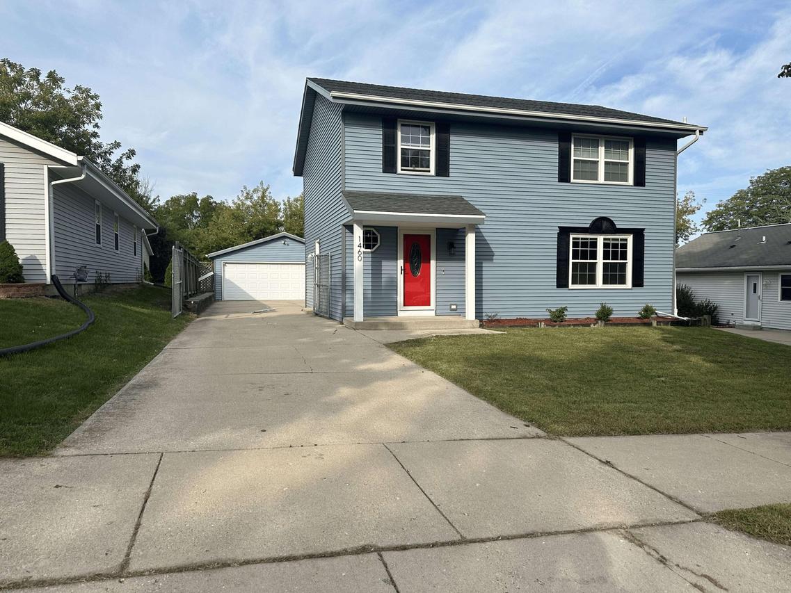 1460 Paul Ln., Waukesha, WI 53186