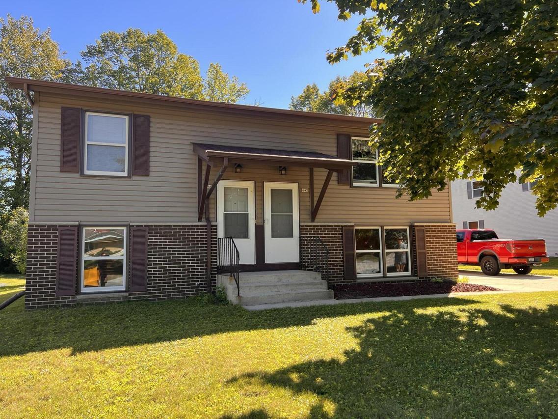 640 S Colonial Pkwy #642, Saukville, WI 53080