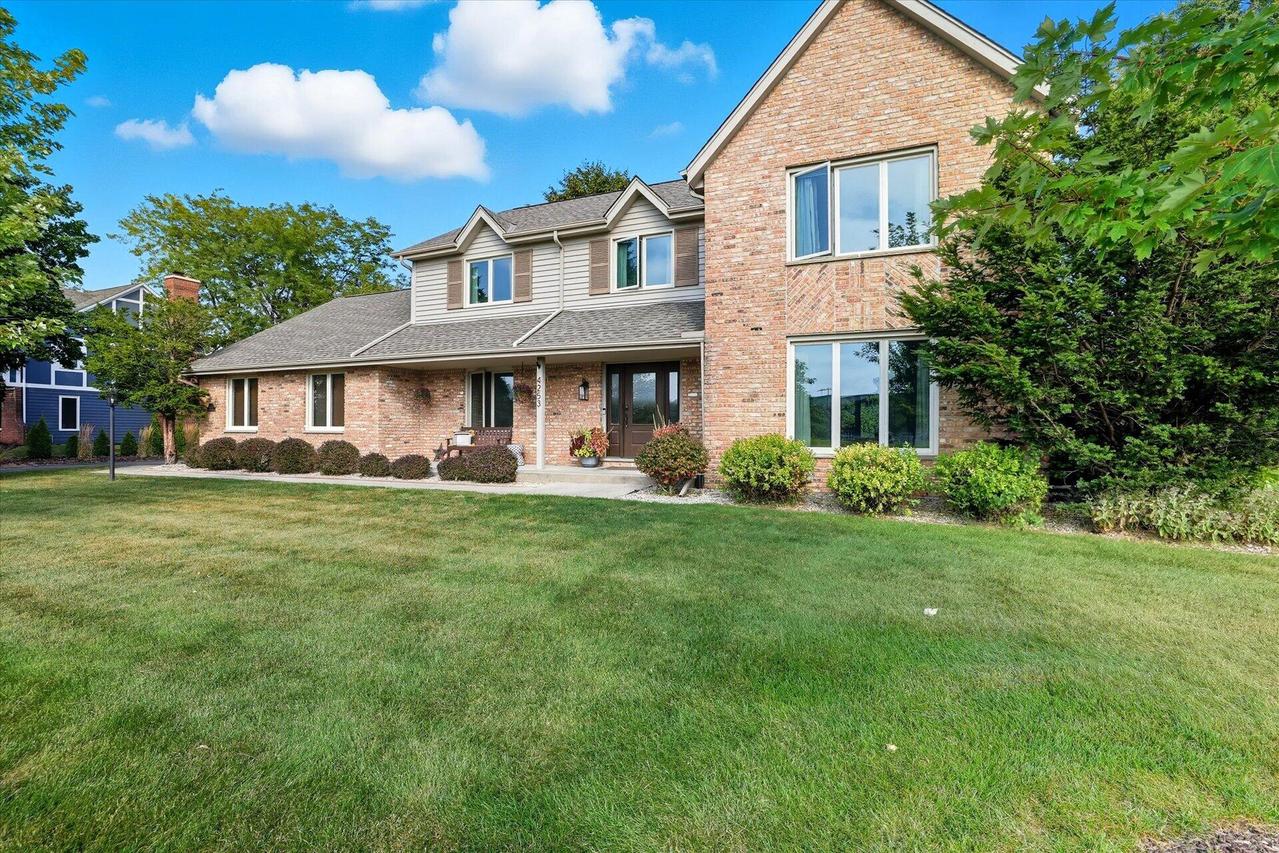 4253 Lake Meadow, Wind Point, WI 53402