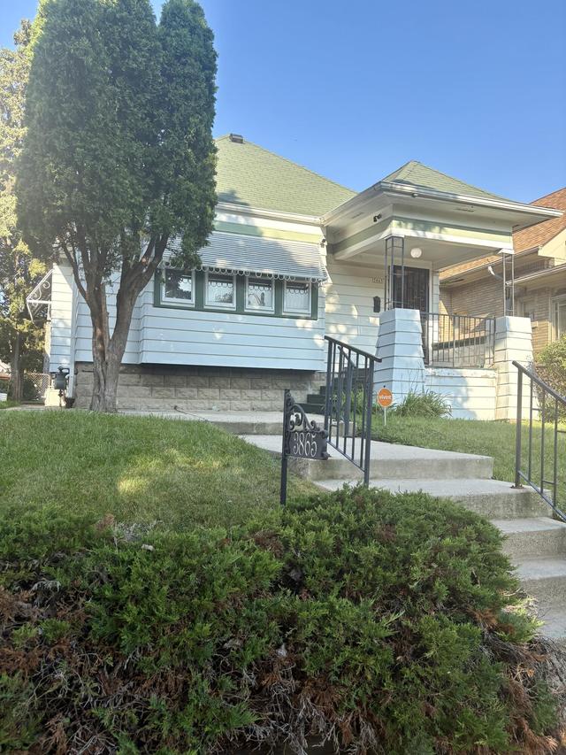3865 N 24th St, Milwaukee, WI 53206