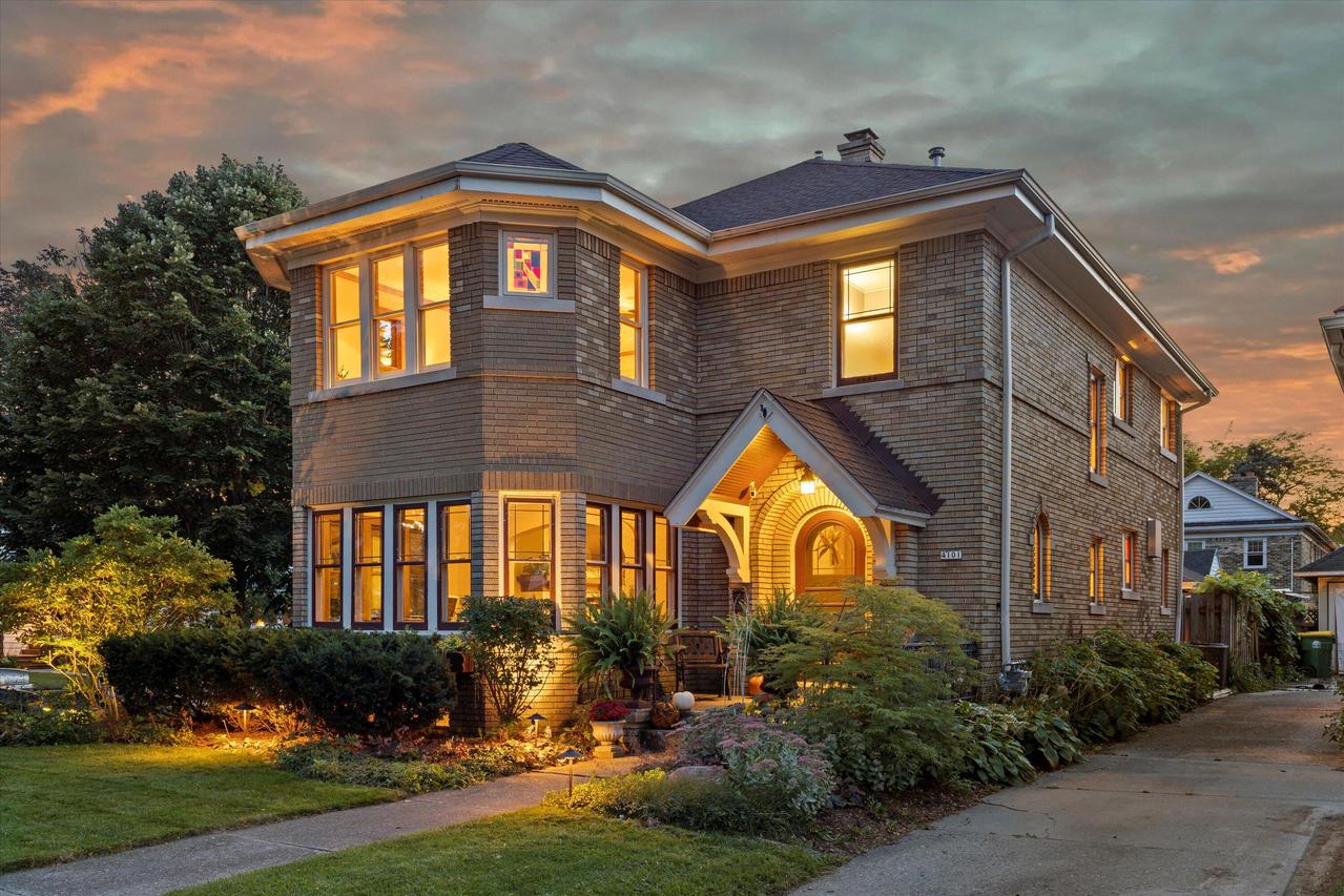 4101 N Morris Blvd, Shorewood, WI 53211