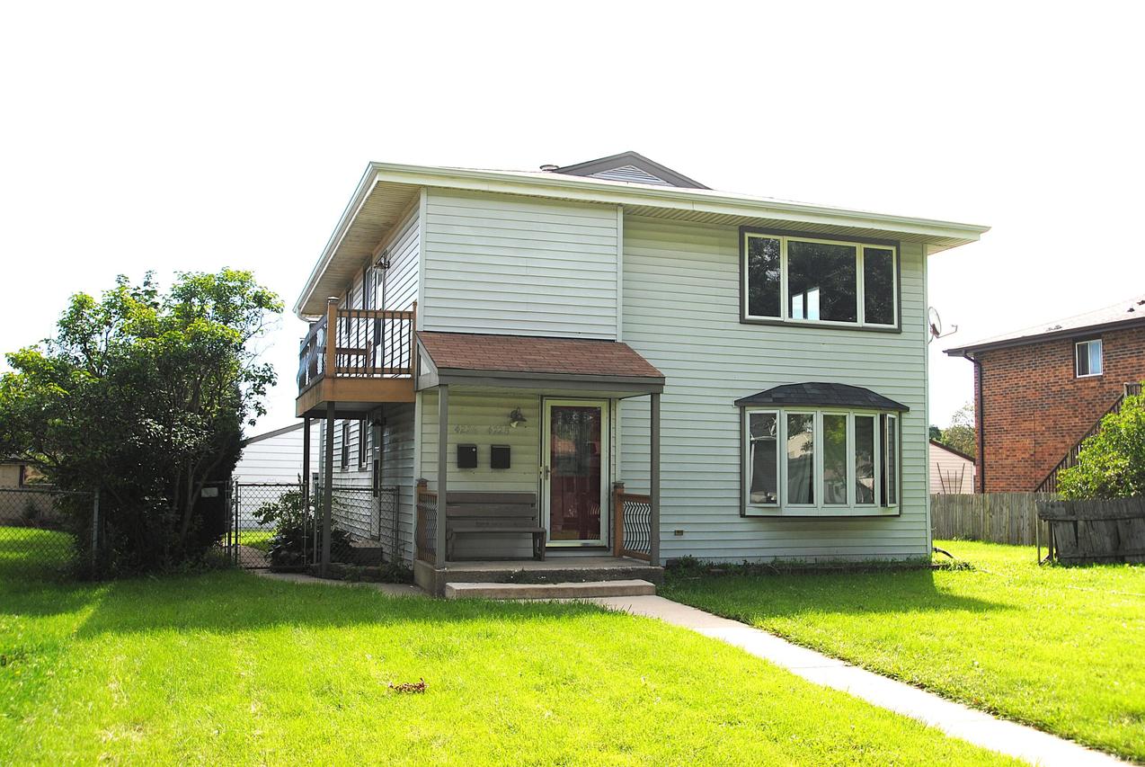 4226 S Pennsylvania Ave, Saint Francis, WI 53235