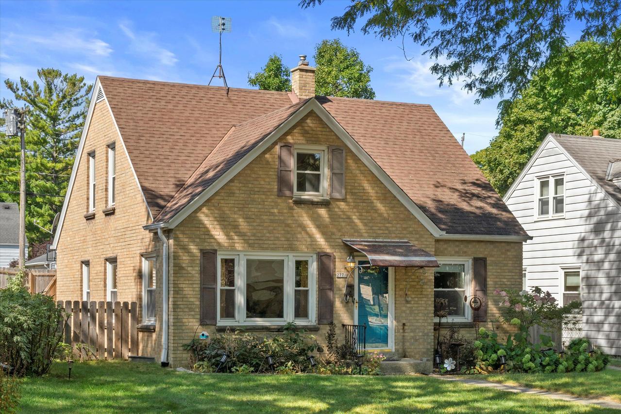2771 N 81st St, Milwaukee, WI 53222