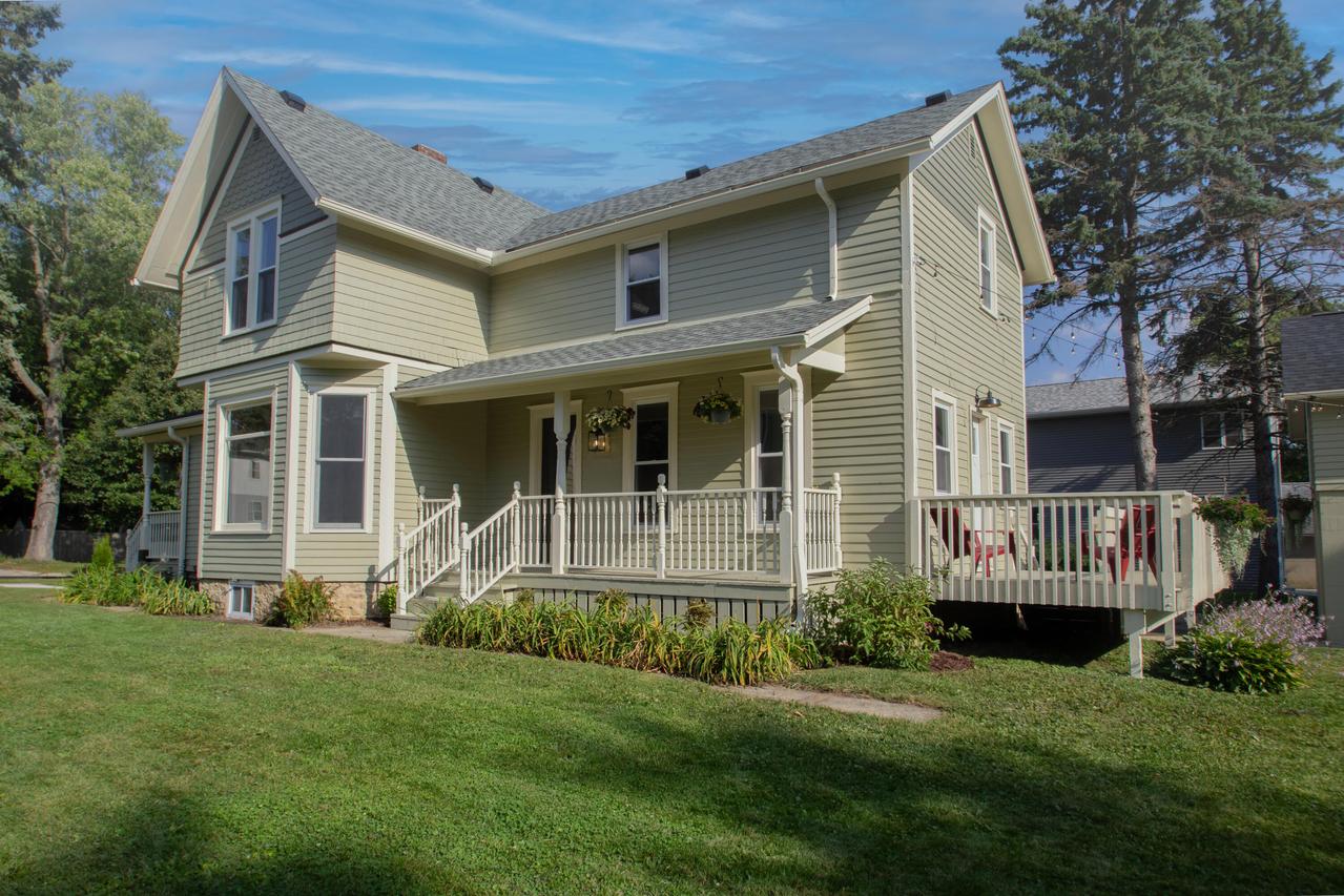 310 E Washington St, Lake Mills, WI 53551