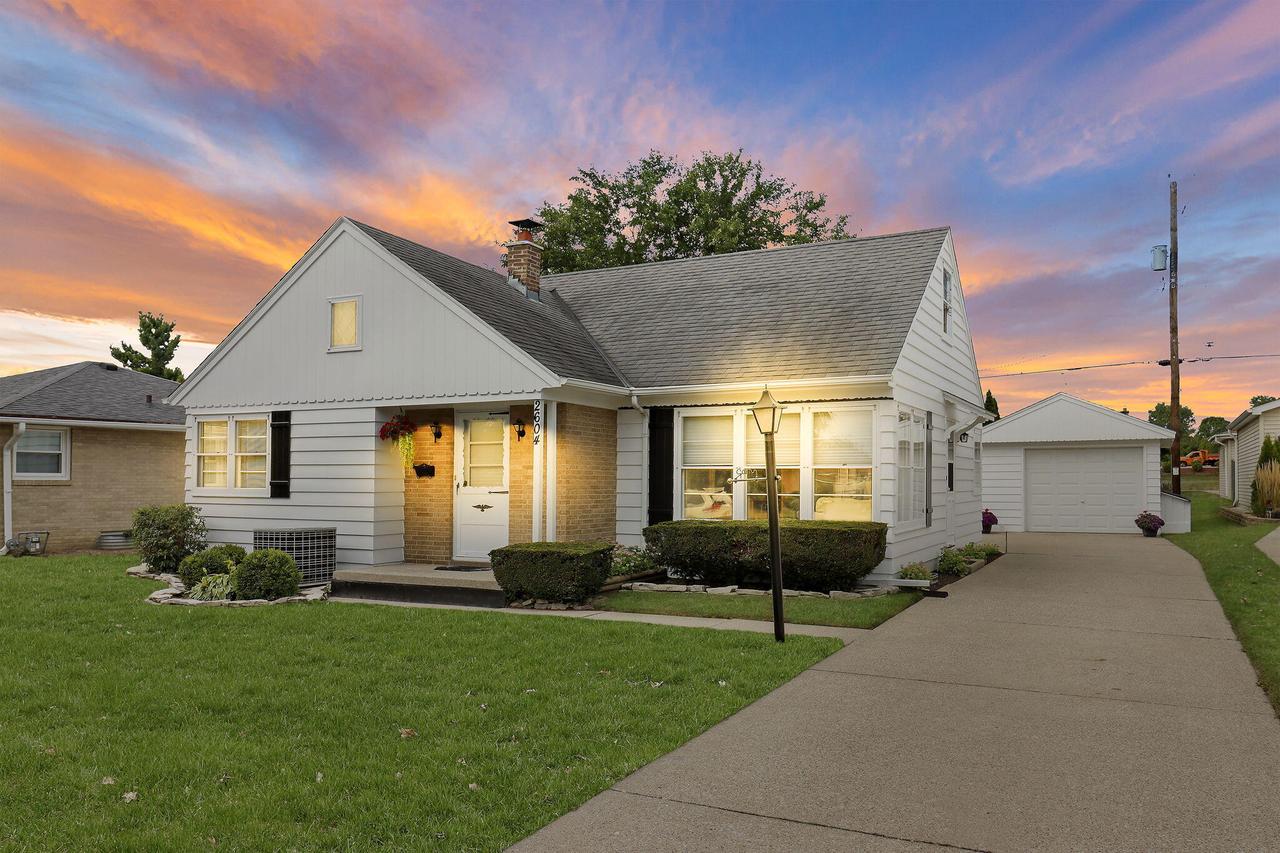2604 Virginia St, Racine, WI 53405