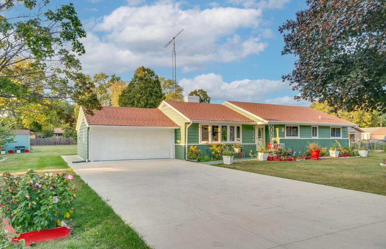 5204 85th St., Pleasant Prairie, WI 53158