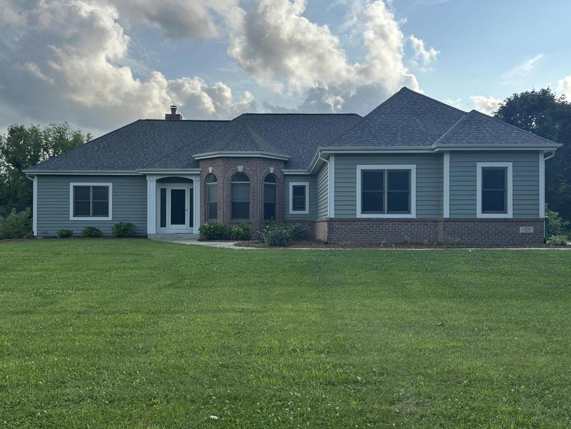 573 Kettle Rdg, Richfield, WI 53017