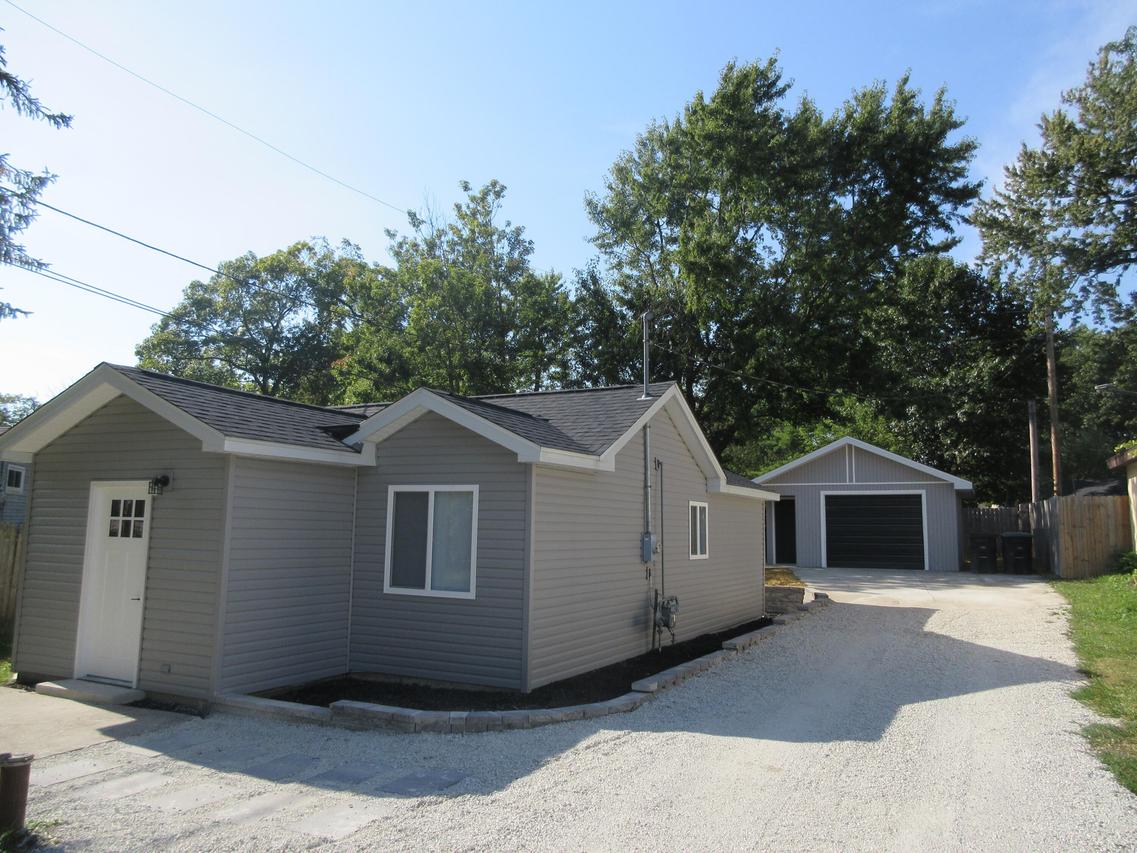 10424 268th Ct, Salem Lakes, WI 53179