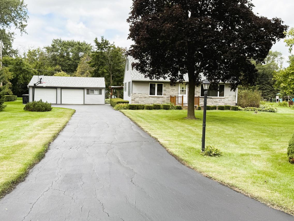 7140 S 51st St, Franklin, WI 53132