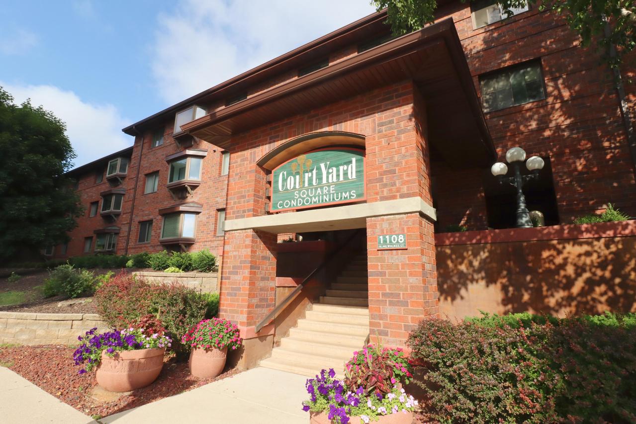 1108 N Milwaukee St #128, Milwaukee, WI 53202