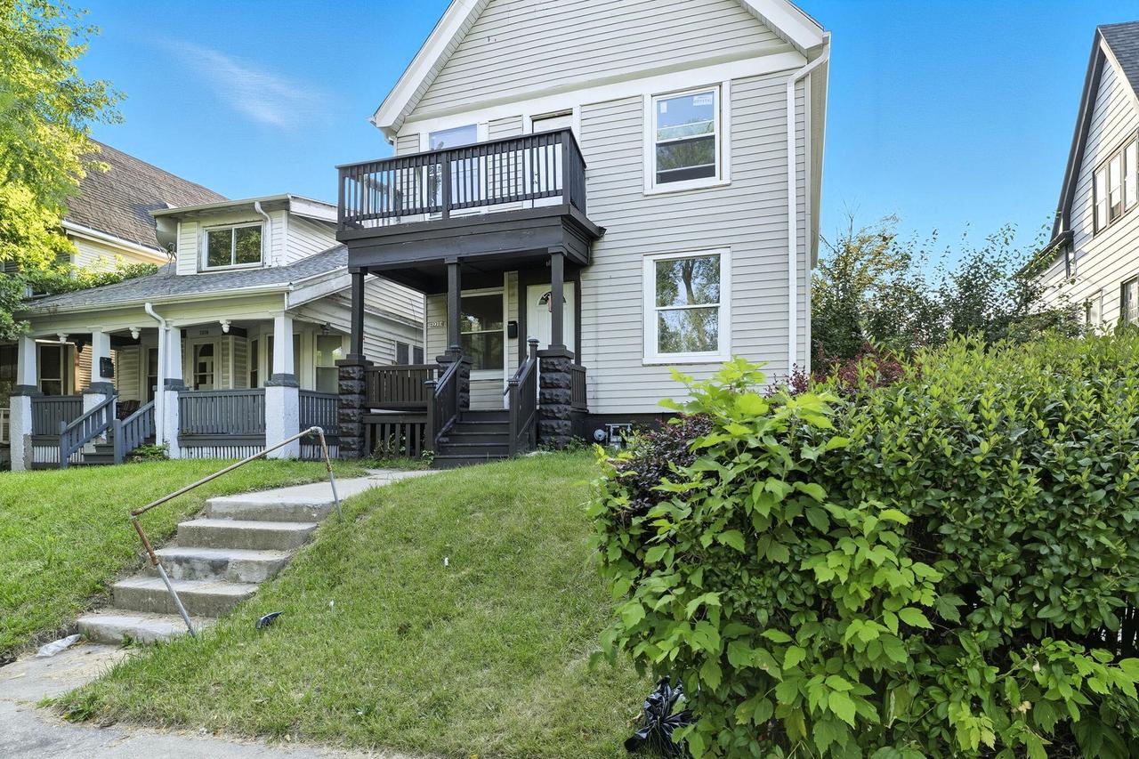 3221 N 20th St #3221A, Milwaukee, WI 53206