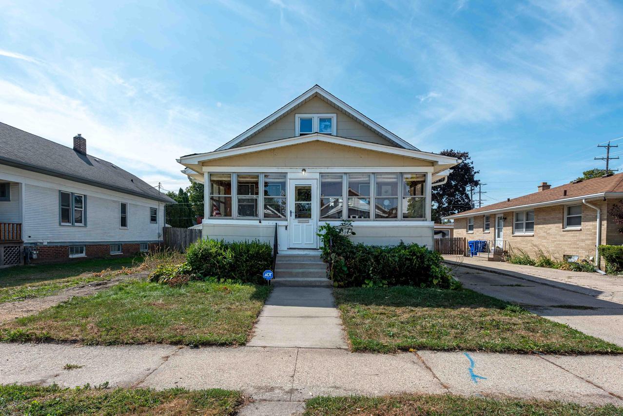 4310 21st Ave., Kenosha, WI 53140