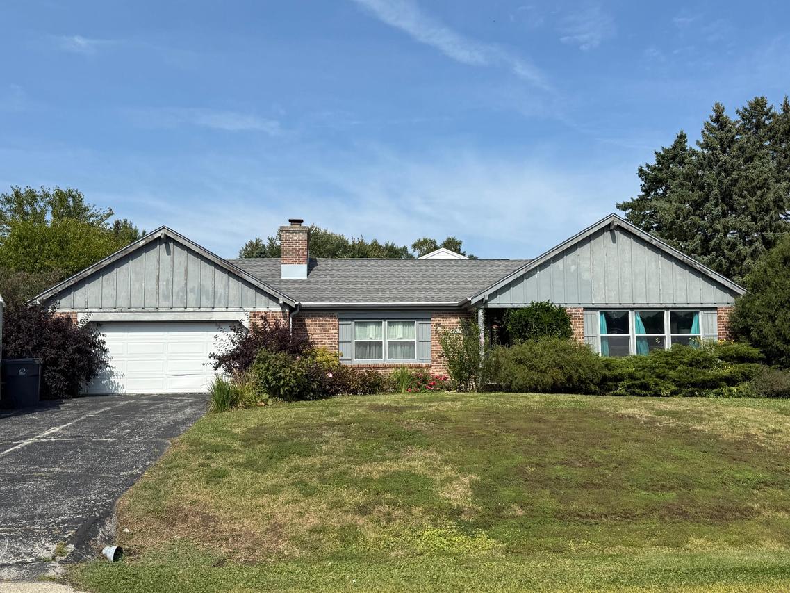 5740 Foothill Dr, Mount Pleasant, WI 53403