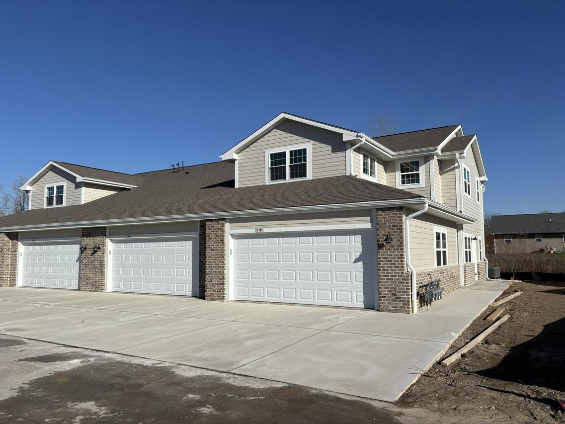 455 Hillary Cir #C, Johnson Creek, WI 53038