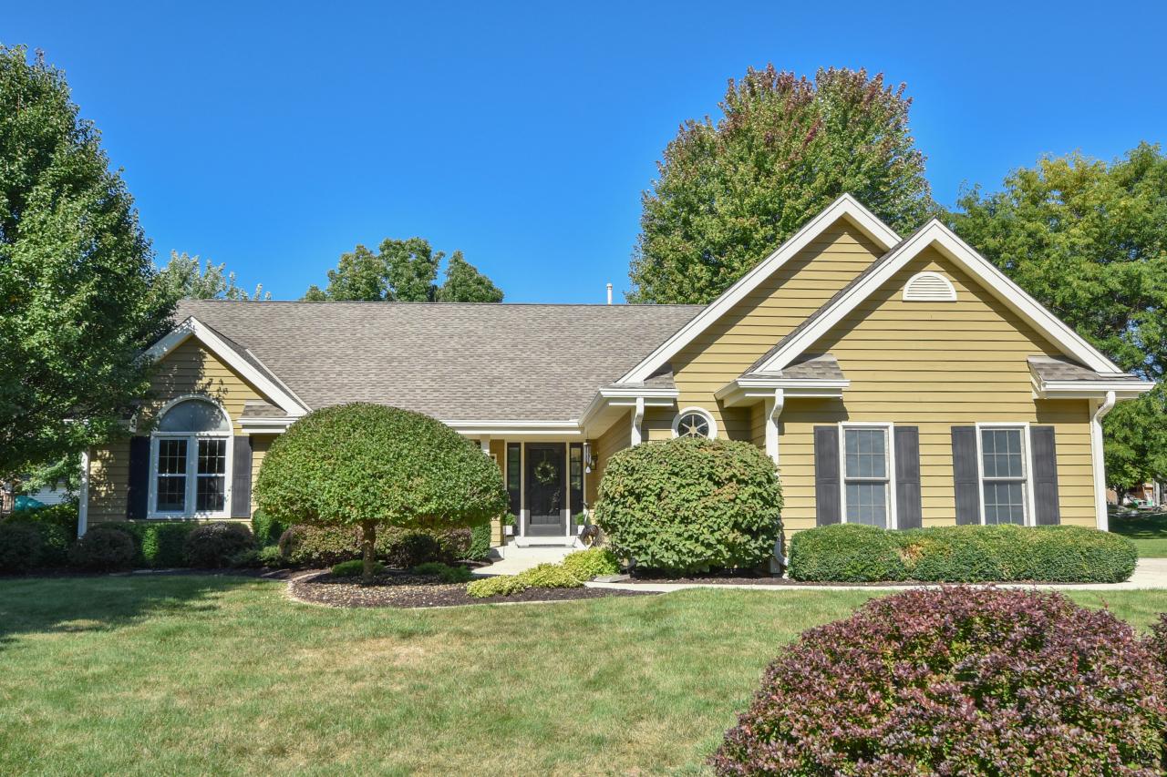 W263N2345 Deer Haven, Pewaukee, WI 53072