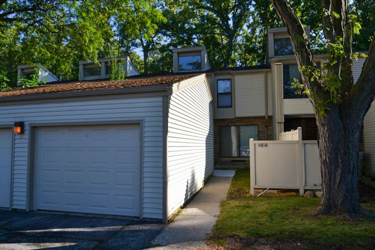 9014 N 70th St #6, Milwaukee, WI 53223