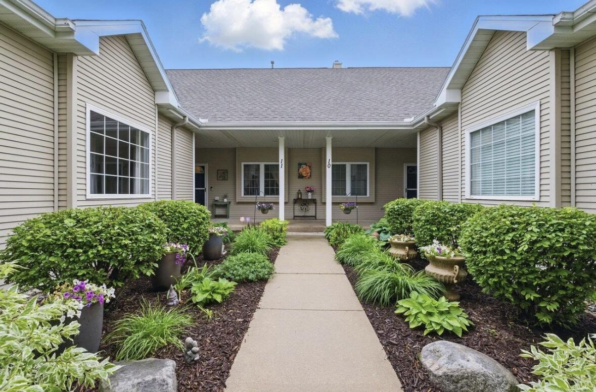 351 S Wisconsin St, Whitewater, WI 53190