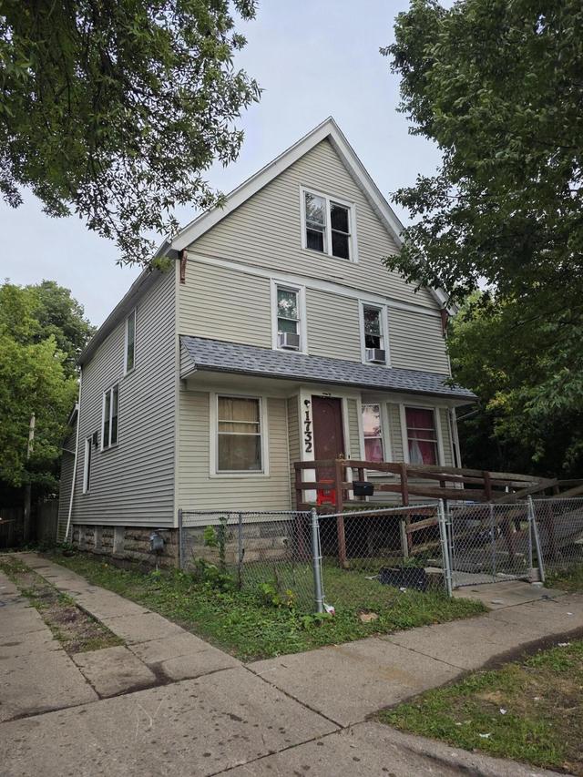 1732 N 33rd St, Milwaukee, WI 53208