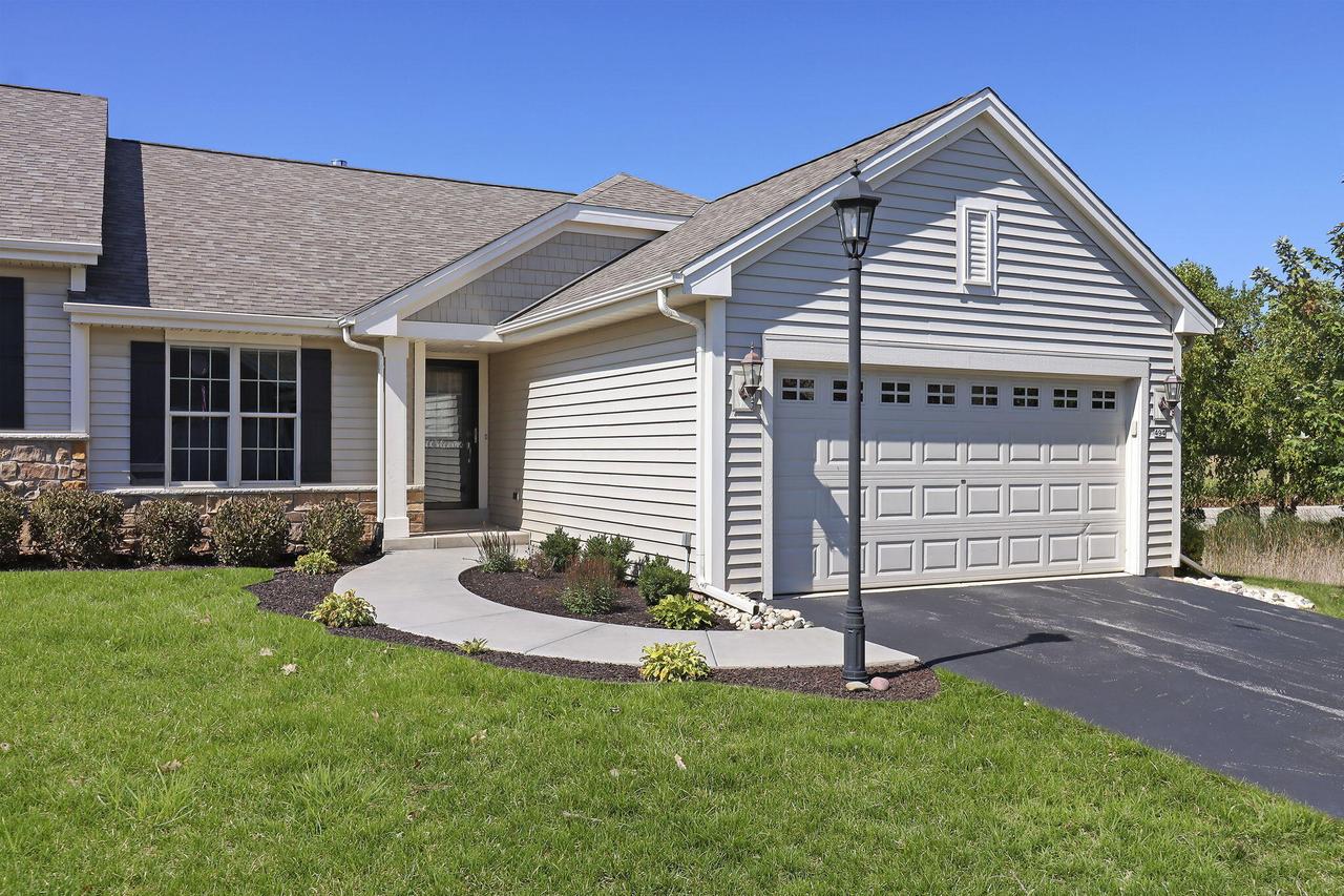 494 Woodfield Cir, Waterford, WI 53185