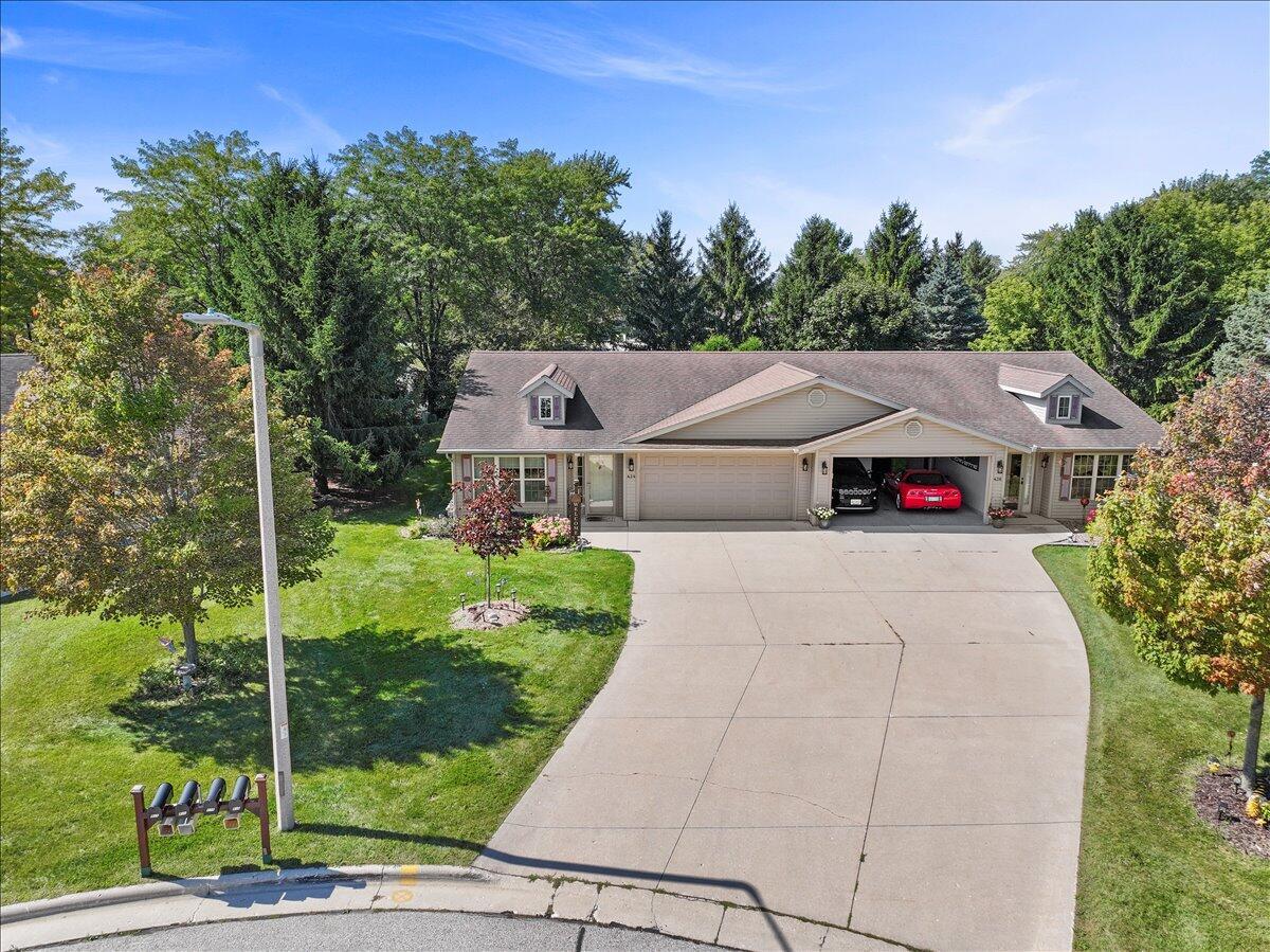 434 Kennedy Ct, Howards Grove, WI 53083