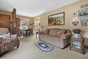 5306 41st Ave, Kenosha, WI 53144