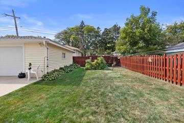 5306 41st Ave, Kenosha, WI 53144