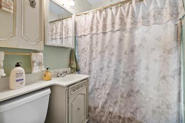 5306 41st Ave, Kenosha, WI 53144