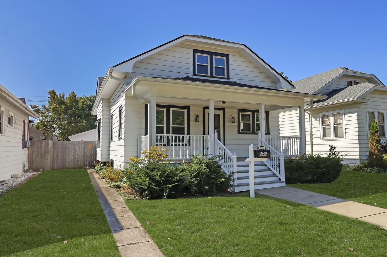 3409 Wright Ave, Racine, WI 53405