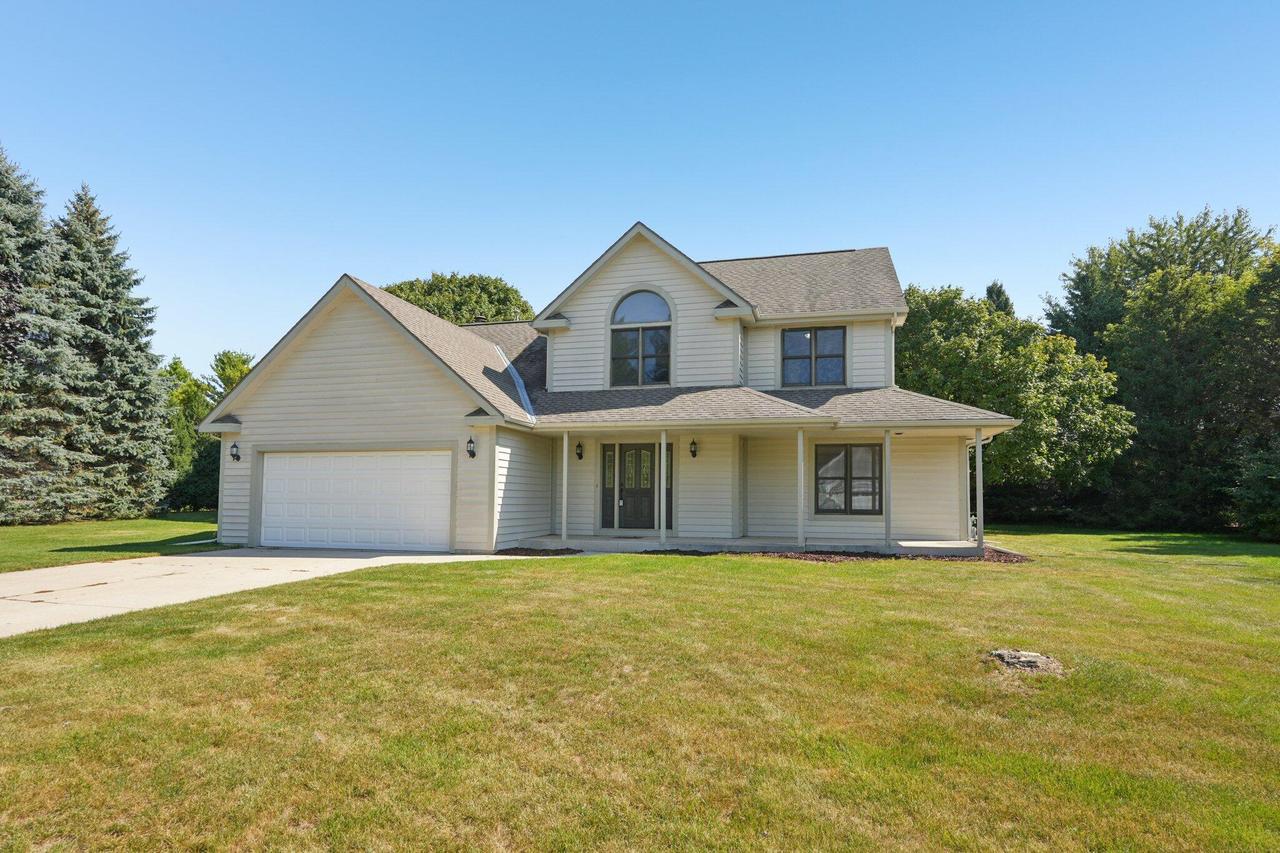 1615 Tennis Ln, Sheboygan, WI 53083