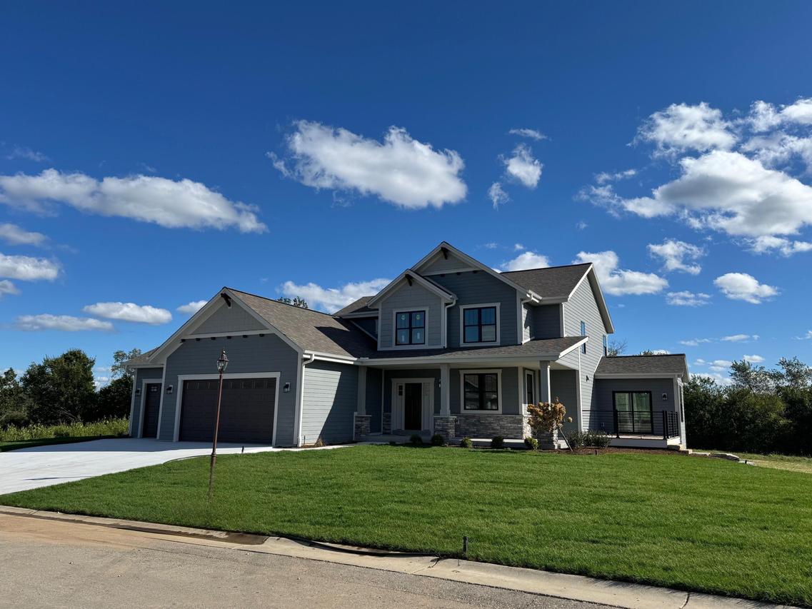 S54W25403 Pebble Brook, Waukesha, WI 53189