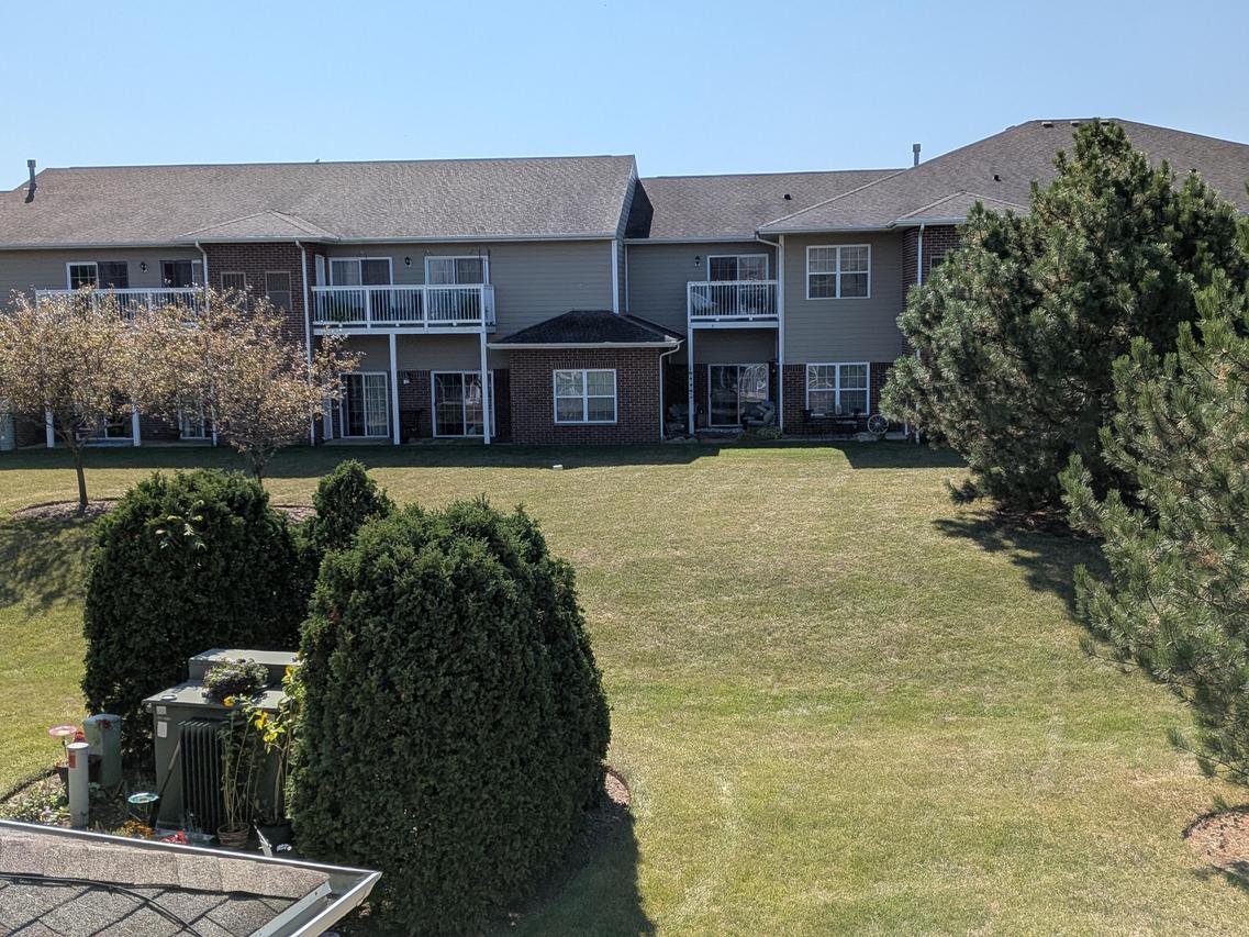 6757 99th Pl #CC, Pleasant Prairie, WI 53158