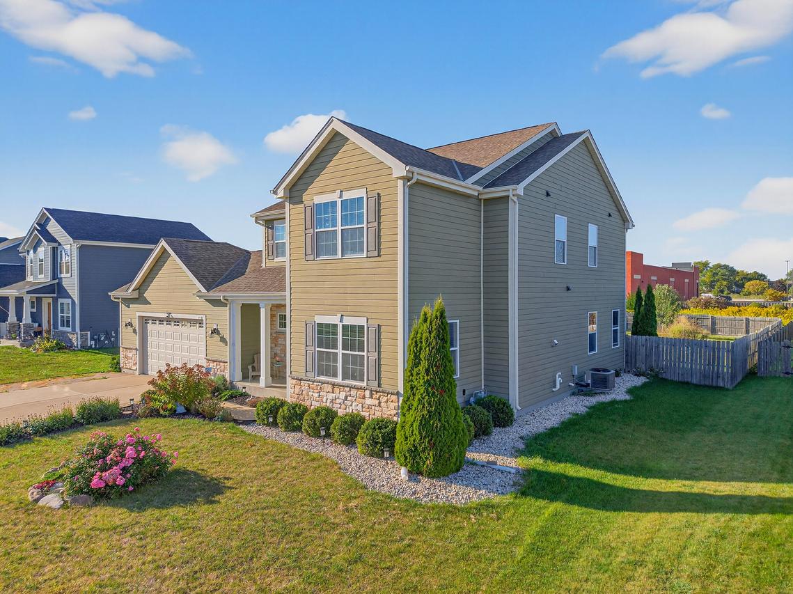 2816 16th St, Kenosha, WI 53140