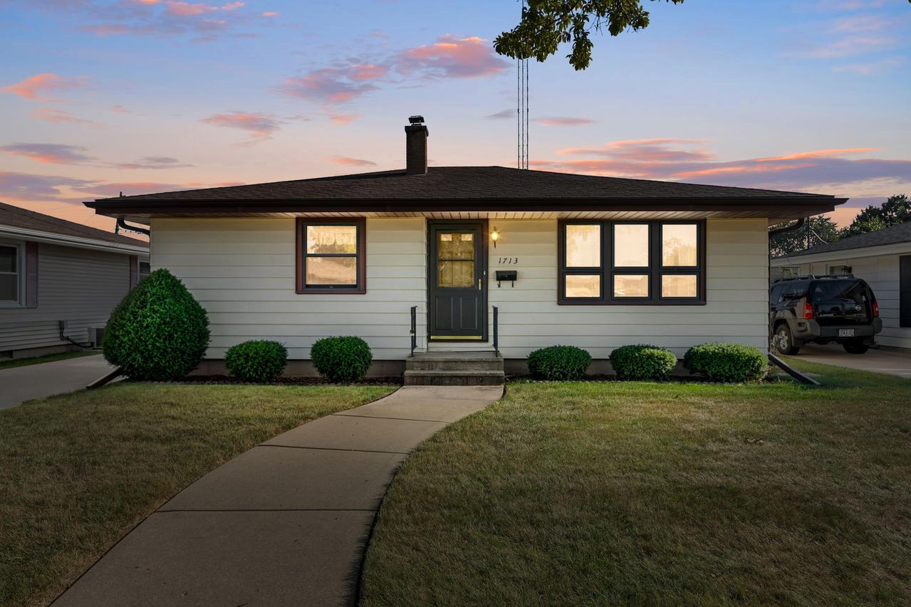 1713 23rd St, Kenosha, WI 53140