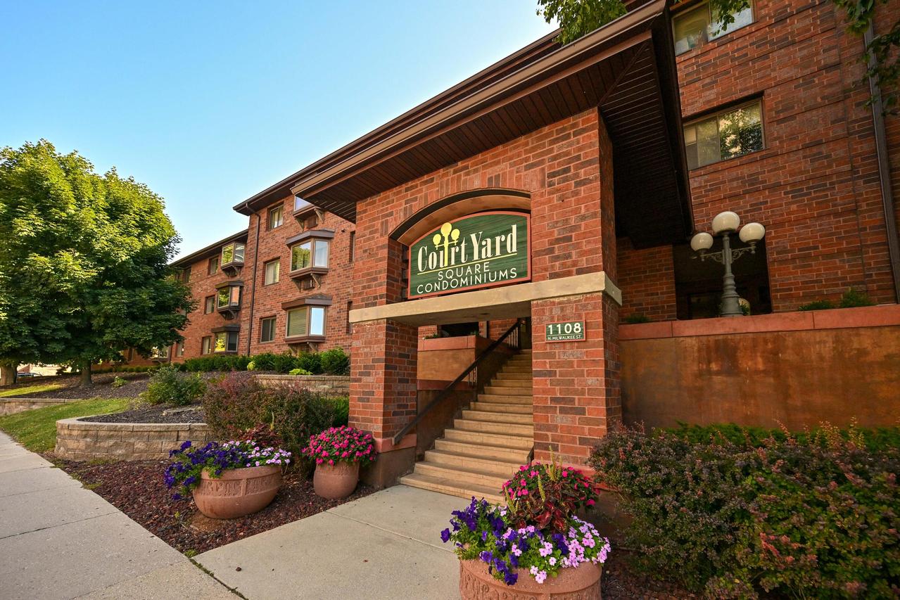 1108 N Milwaukee St #236, Milwaukee, WI 53202