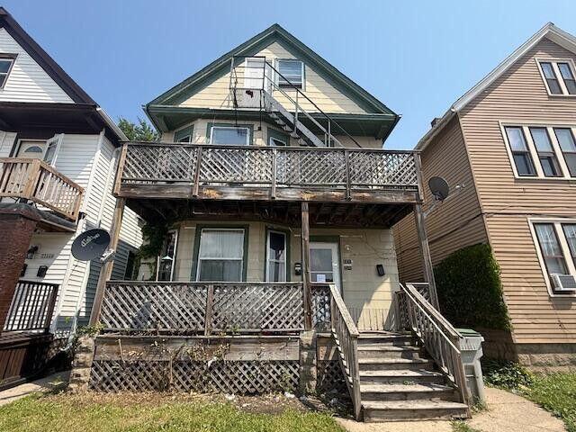 2370 S 18th St, Milwaukee, WI 53215